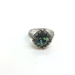 FELICIA DESIGNS 925 STERLING SILVER GREEN GLASS STONE RING ORNATE FILIGREE 7.25